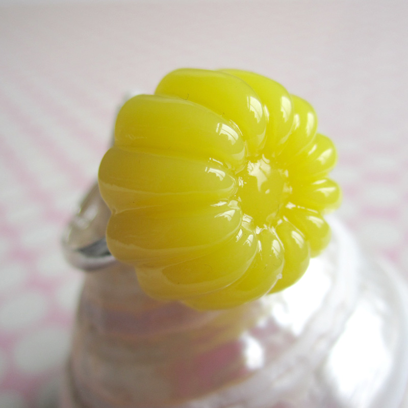 Yellow Jelly Pudding Ring